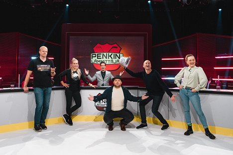 Ville Myllyrinne, Petra Olli, Ilkka Uusivuori, Mikko Töyssy, Tommy Lindgren, Pilvi Hämäläinen - Penkinlämmittäjät - Promokuvat