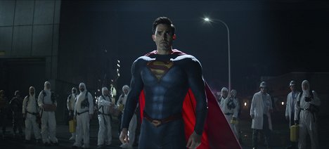 Tyler Hoechlin - Superman and Lois - Pilot - Van film