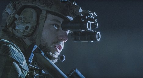 Max Thieriot - SEAL Team - All In - Photos