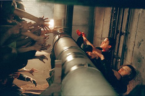 Michelle Rodriguez, Milla Jovovich - Resident Evil - Filmfotos