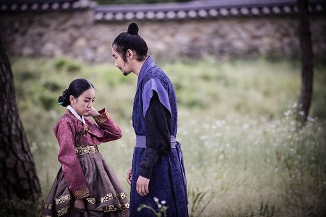 Eun-bi Kang, Wook-hwan Yeo - Jooineobsneun kkoch : eoudong - Filmfotók