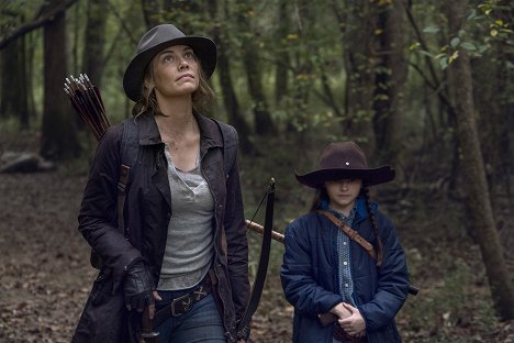 Lauren Cohan, Cailey Fleming - The Walking Dead - Home Sweet Home - Photos