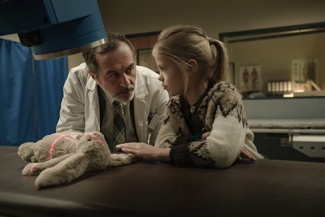 Merab Ninidze, Mavie Meschkowski - Doktor Ballouz - Filmfotók