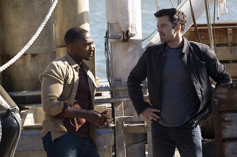 Anthony Mackie, Sebastian Stan - The Falcon and the Winter Soldier - New World Order - Filmfotók