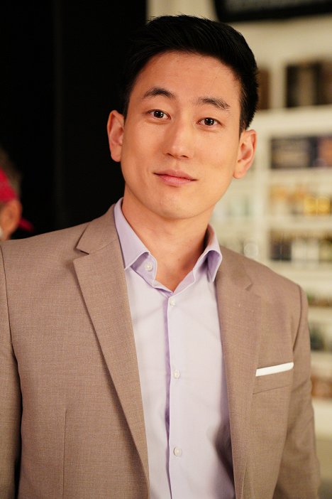 Jake Choi - American Housewife - The Guardian - Kuvat kuvauksista