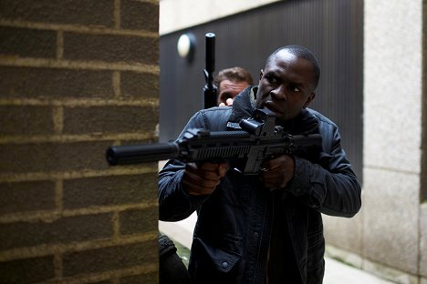 Gbenga Akinnagbe - All the Devil's Men - Filmfotos