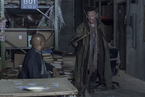 Robert Patrick - The Walking Dead - One More - Photos