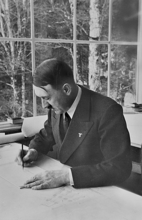 Adolf Hitler - Syvä kuilu: Natsien nousu ja tuho - Täuschung 1923–1928 - Kuvat elokuvasta