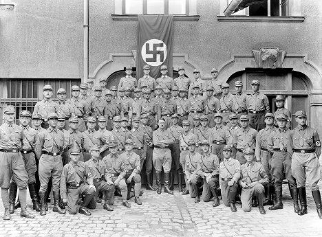 Adolf Hitler - Krieg und Holocaust - Der deutsche Abgrund - Demokratie ohne Demokraten 1929–1933 - Filmfotos