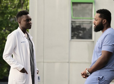 Shaunette Renée Wilson, Malcolm-Jamal Warner - Atlanta Medical - Mina's Kangaroo Court - Filmfotos