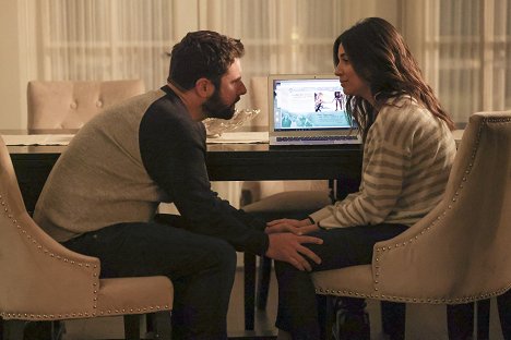 James Roday Rodriguez, Floriana Lima - A Million Little Things - The Price of Admission - Filmfotos
