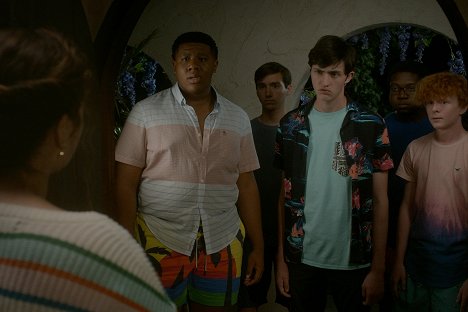 Khalil Everage, Cameron Markeles, Gianni DeCenzo, Jayden Rivers, Shane Donovan Lewis - Cobra Kai - Season 3 - Photos