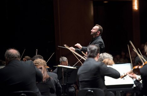 Kirill Petrenko - Kirill Petrenko dirigiert die Berliner Philharmoniker - Rachmaninow und Tschaikowsky - De la película