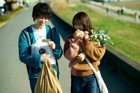 菅田将暉, Kasumi Arimura - I Fell in Love Like a Flower Bouquet - Photos