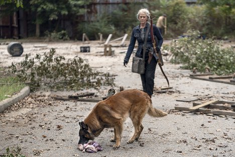 Melissa McBride - The Walking Dead - Ein bester Freund - Filmfotos