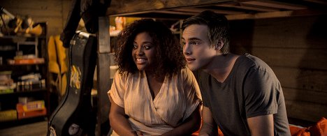 Sherri Shepherd, Kevin Quinn - A Week Away - Van film