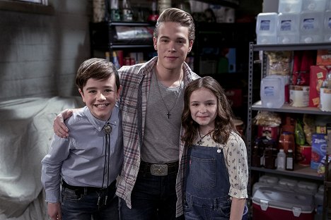 Griffin McIntyre, Ricardo Hurtado, Shiloh Verrico - Country Comfort - Crazy - Promoción