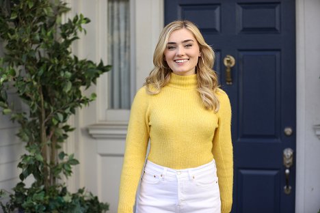 Meg Donnelly - American Housewife - The Election - Tournage