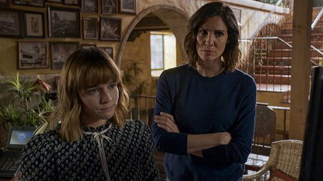 Renée Felice Smith, Daniela Ruah - NCIS: Los Angeles - Adj király katonát! - Filmfotók