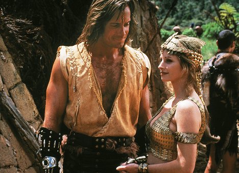 Kevin Sorbo, Karen Lorre - Hercules: The Legendary Journeys - Pride Comes Before a Brawl - Photos