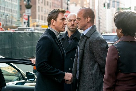 Dylan McDermott, Christopher Meloni - Law & Order: Organized Crime - Not Your Father's Organized Crime - Film