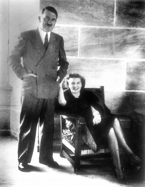 Adolf Hitler, Eva Braun - Hitler - Poražený - Z filmu