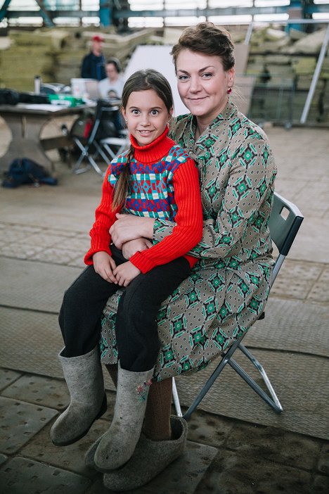 Angelina Vyalbe, Nadezhda Markina - Bělyj sněg - Dreharbeiten