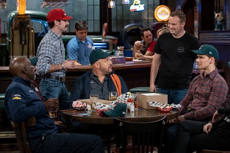 Gary Anthony Williams, Ryan Blaney, Kevin James, Cole Custer, Freddie Stroma - The Crew - Hot Mushroom Meat - Photos
