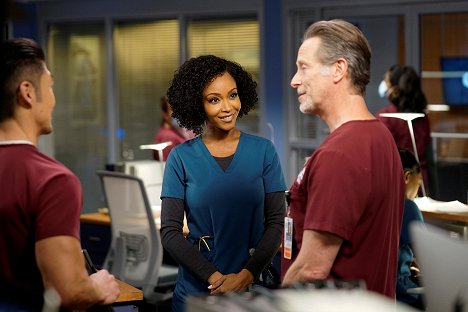Yaya DaCosta, Steven Weber - Chicago Med - Fathers and Mothers, Daughters and Sons - Photos