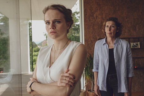 Lili Epply, Adele Neuhauser - Tatort - Verschwörung - Kuvat elokuvasta