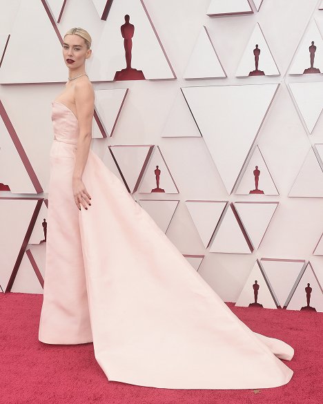 Red Carpet - Vanessa Kirby - The 93rd Annual Academy Awards - Eventos