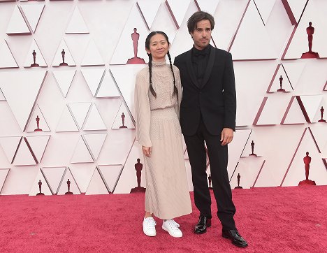 Red Carpet - Chloé Zhao - Oscar 2021 - Z akcií