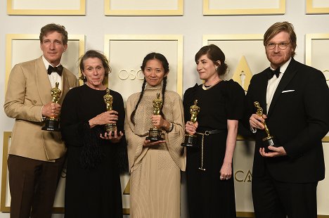 Frances McDormand, Chloé Zhao - The 93rd Annual Academy Awards - Promokuvat