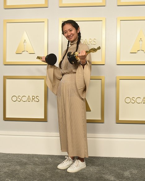 Chloé Zhao - Oscar-gála 2021 - Promóció fotók