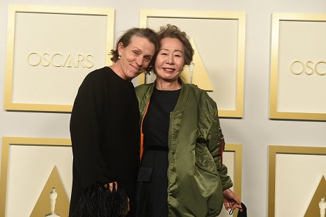 Frances McDormand, Yuh-jung Youn - Oscar-gála 2021 - Promóció fotók