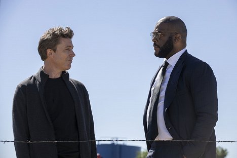 Aidan Gillen, Tyler Perry - Those Who Wish Me Dead - Film