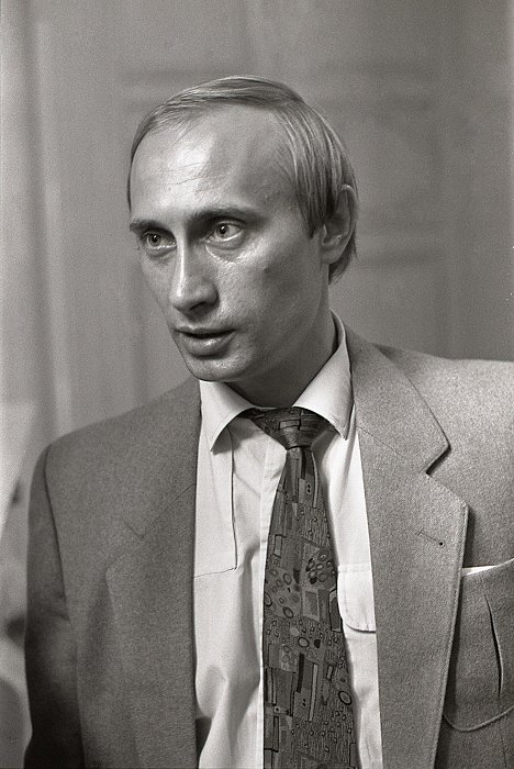 Vladimir Putin - Putin: De espía a presidente - De la película