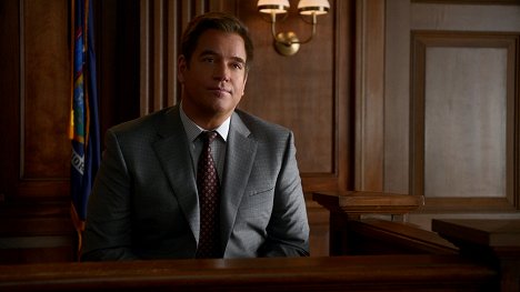 Michael Weatherly - Bull - Truth and Reconciliation - Z filmu