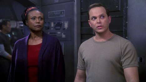 Joan Pringle, Adam Paul - Star Trek: Enterprise - Horizon - Photos