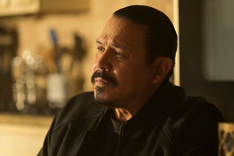 Emilio Rivera - Mayans M.C. - Chapter the Last, Nothing More to Write - Z filmu
