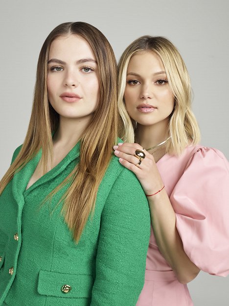 Chiara Aurelia, Olivia Holt - Cruel Summer - Promoción