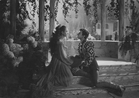 Anouk Aimée, Serge Reggiani - Boulogne-billancourt le temps des studios - Filmfotos