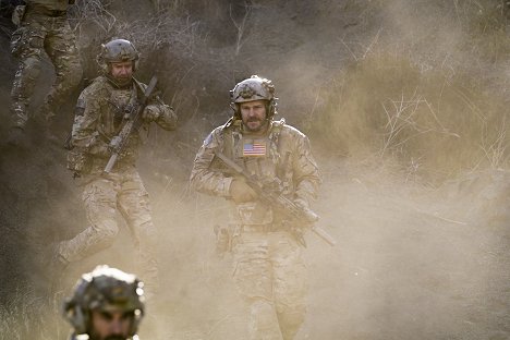 Tyler Grey, David Boreanaz - SEAL Team - Nightmare of My Choice - Filmfotók
