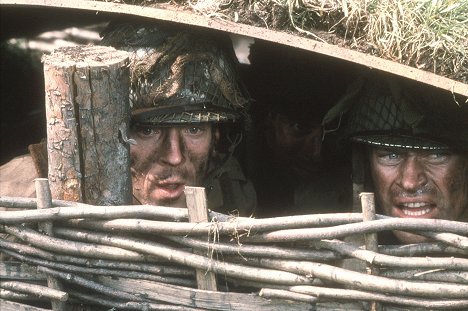Damian Lewis, Neal McDonough - Taistelutoverit - Normandia - Kuvat elokuvasta