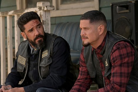 Clayton Cardenas, JD Pardo - Mayans M.C. - Chapter the Last, Nothing More to Write - Film
