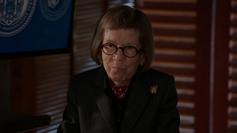 Linda Hunt - NCIS : Los Angeles - A Tale of Two Igors - Film