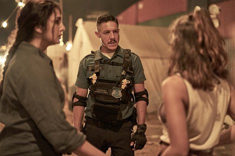 Theo Rossi - Army of the Dead - Photos