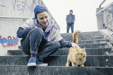 Luna Jordan - Volajte políciu 110 - Frau Schrödingers Katze - Z filmu