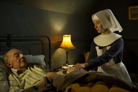 David Ryall, Bryony Hannah - Call the Midwife - Une effroyable erreur - Film