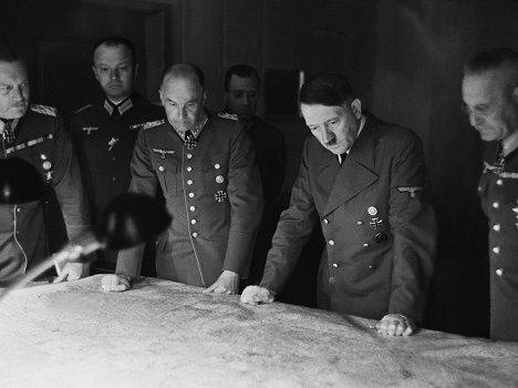 Adolf Hitler - Zhroucení Třetí říše - Z filmu